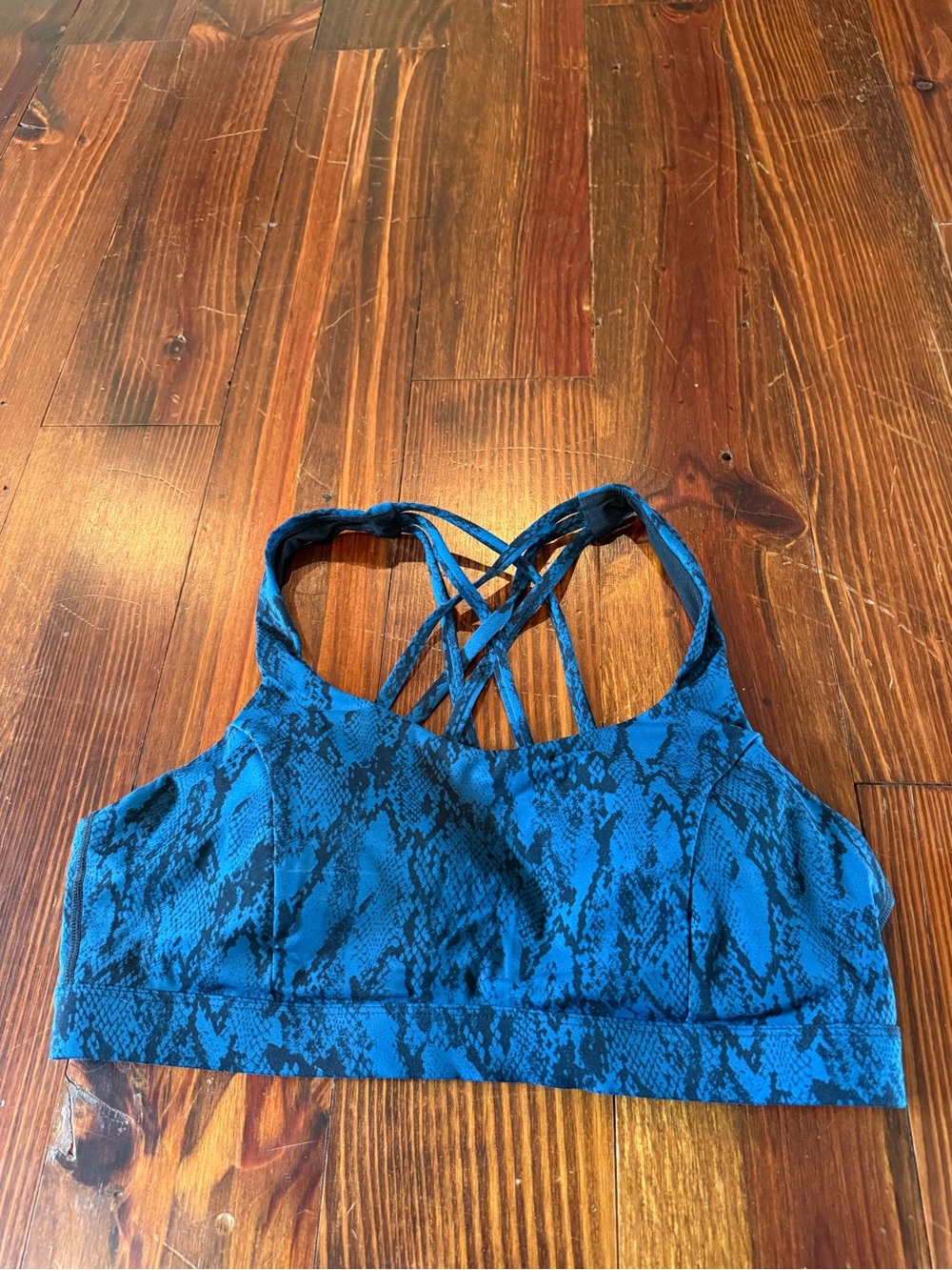 CRZ YOGA Blue Snake-Print Strappy Sports Bra